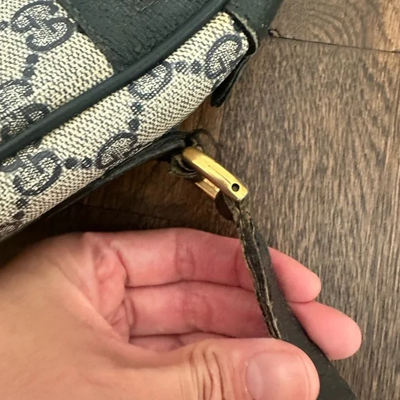 Vintage Gucci Bag - Picture 6 of 14